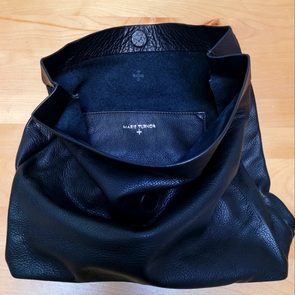 MARIE TURNOR | Black Lunch Bag Clutch - Picture 7 of 10